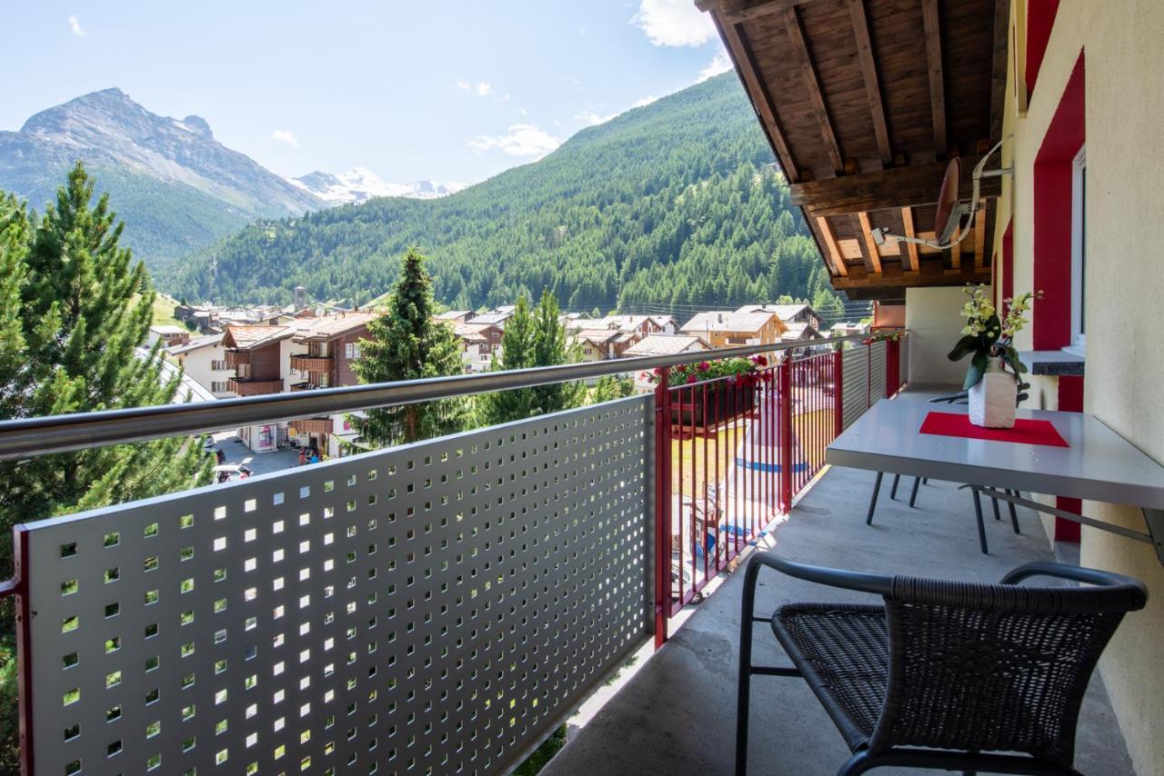 Haus Aurora Apartment Saas-Grund Exterior photo