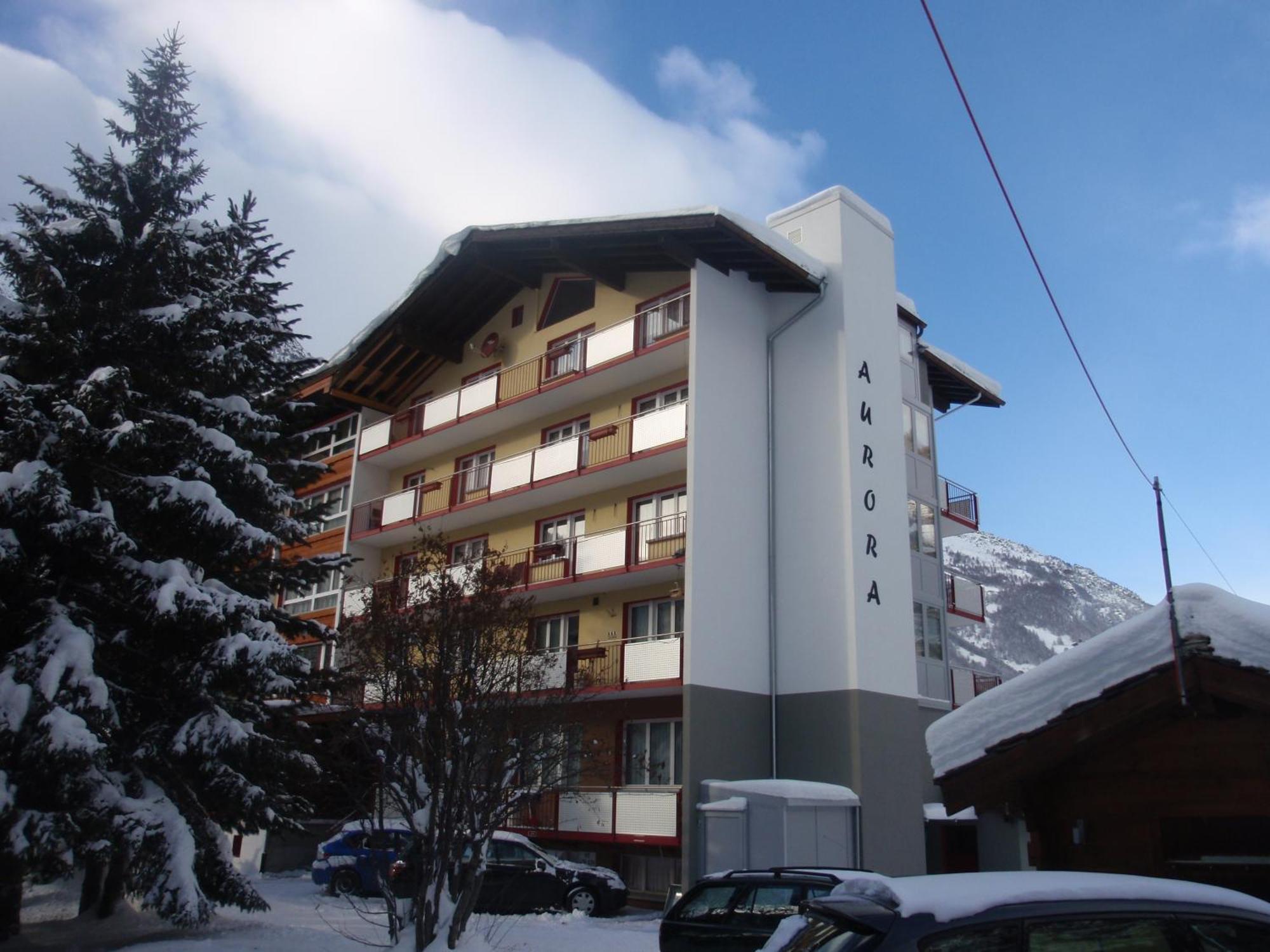 Haus Aurora Apartment Saas-Grund Exterior photo