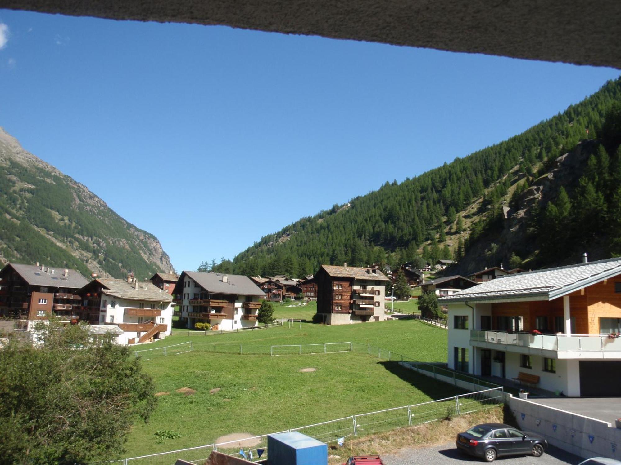 Haus Aurora Apartment Saas-Grund Exterior photo